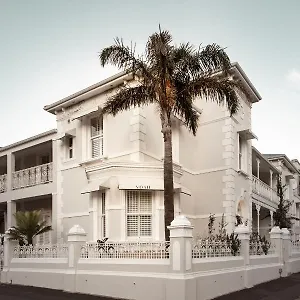 https://underberg-house.hotels-capetown.com