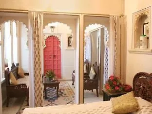 Lake Pichola Hotel Udaipur